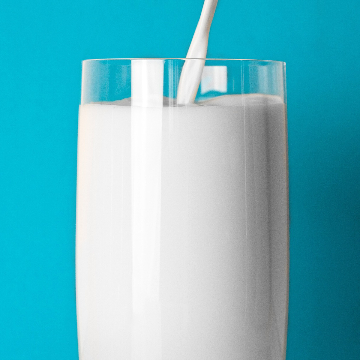 Almond Milk vs. Cashew Milk - what's the diff? - Eat Your Heart Out ...