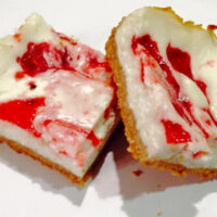 Strawberry Cheesecake Crumb Bars